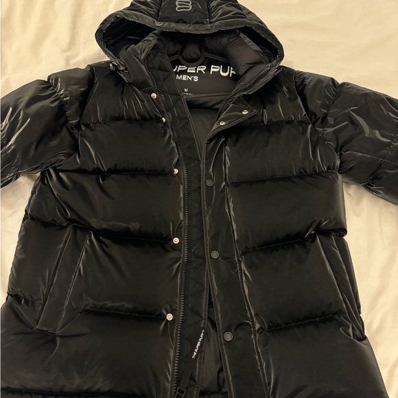 Aritzia Men’s Super Puff Liquid Shine - Picture 3 of 3